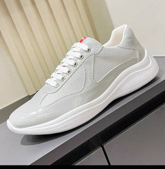 Cups Sneaker