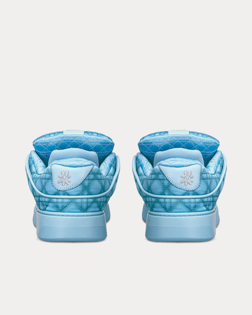 "B9" Sneaker