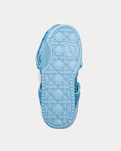 "B9" Sneaker