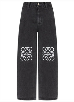 Knee pattern jeans