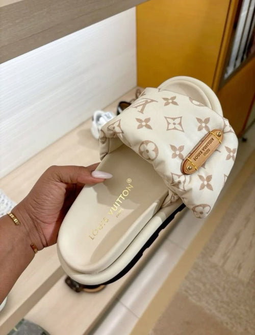 PILLOW MULES WHITE