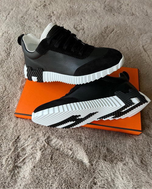 Bounce black leather sneakers