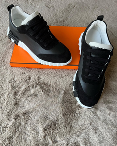 Bounce black leather sneakers