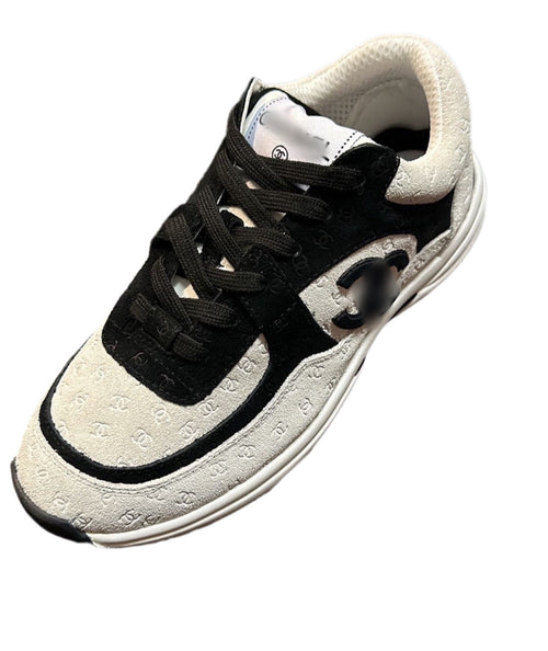 C white & black trainers