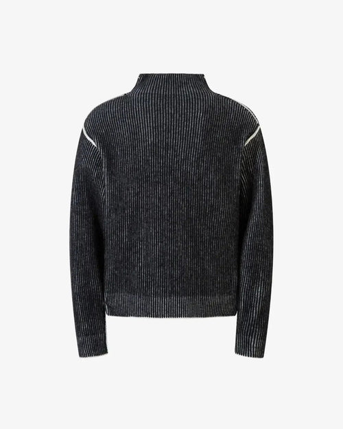 "Raven" - Knit