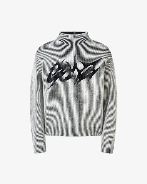 "Raven" - Knit