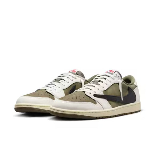 MEDIUM OLIVE SNEAKERS