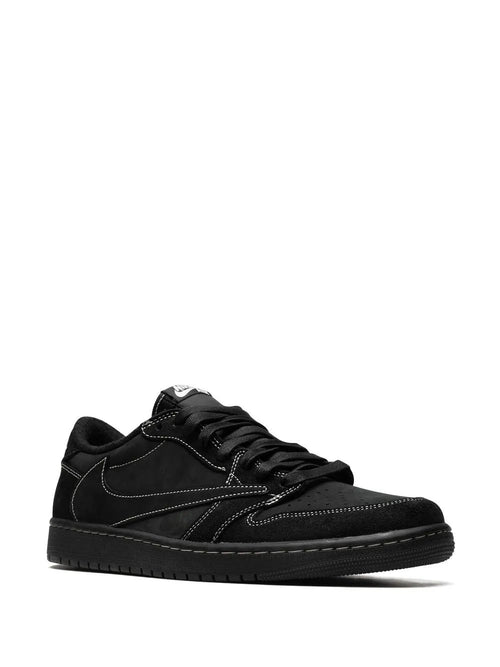 "Travis-all black"