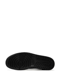 "Travis-all black"