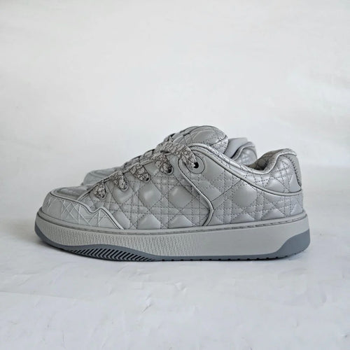 "B9" Sneaker