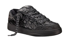 "B9" Sneaker