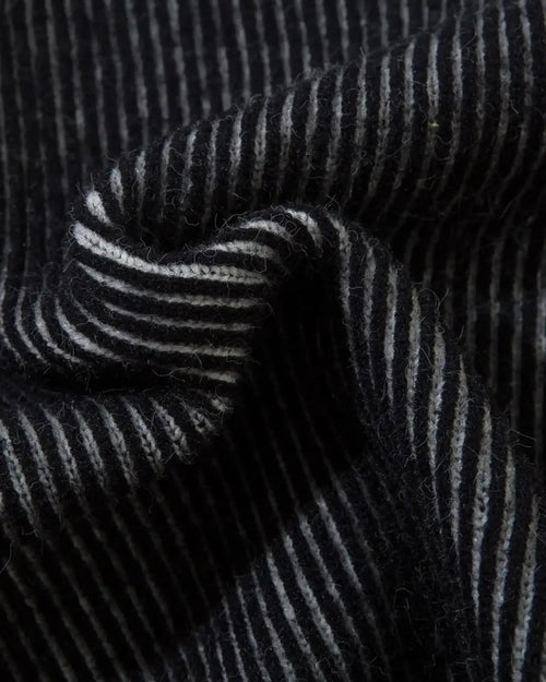 "Raven" - Knit