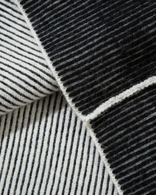 "Raven" - Knit